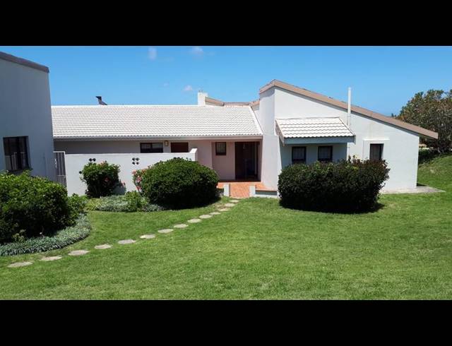 3 BEDROOM HOUSE FOR SALE IN PLETTENBERG BAY